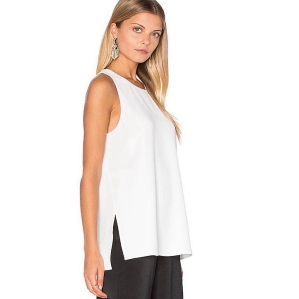 ✨VINCE Bonded Crepe Sz Medium Blouse Tank Shell Revolve Sleeveless Side Slits✨